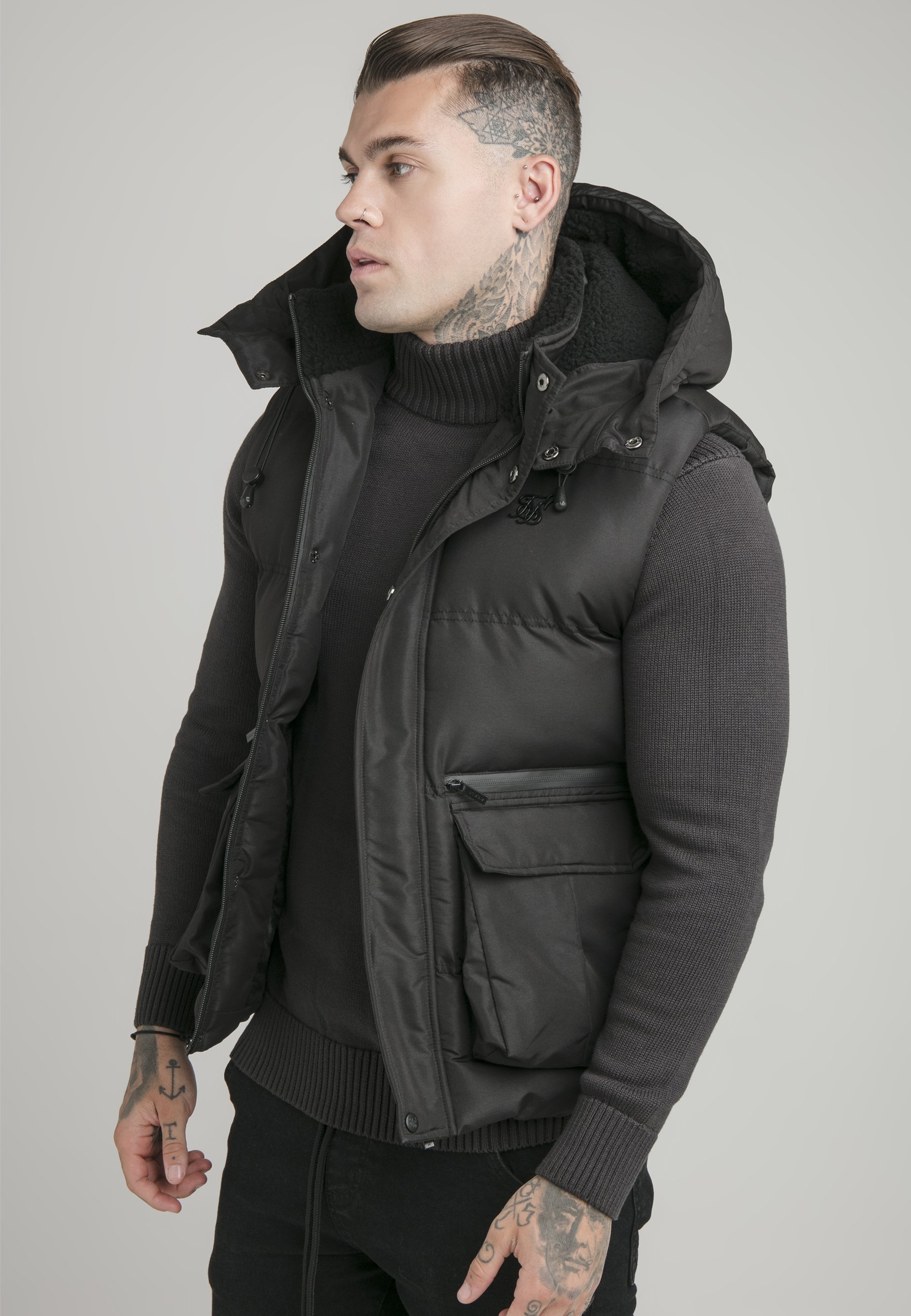 Camisetas Hombre | SikSilk Chaleco Basketbol - Negro y Dorado Negro y  Dorado | Sik Silk | Noonmeasurey