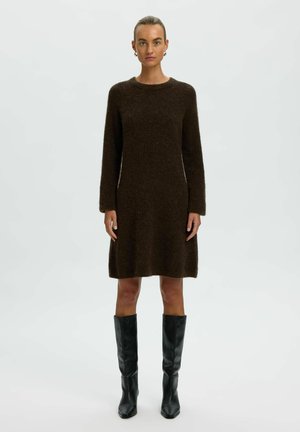 Selected, Robe pull - delicioso