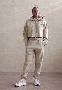 adidas by Stella McCartney HOODIE - Mikina so zipsom - desert sand