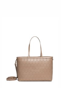 Beige lædertaske med præget cirkulært mønster, to øverste håndtag og aftagelig skulderrem. Rektangulær form med glat tekstur.