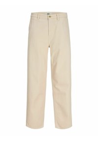 Pantalon beige à jambes droites avec fermeture par bouton et fermeture éclair, passants de ceinture et étiquette de marque visible à l’intérieur de la ceinture.