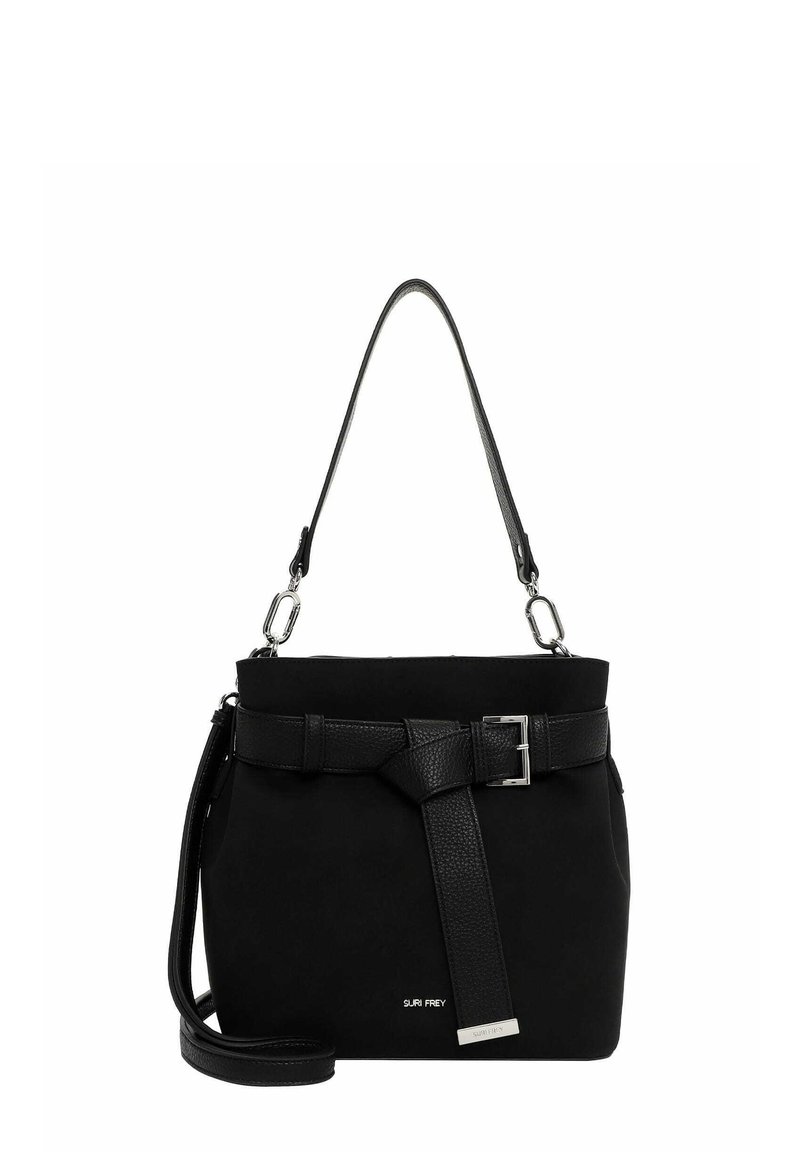 Sac à main noir en tissu doux avec une bandoulière texturée et des éléments en métal argenté. Il présente un détail de ceinture distinctif et une bandoulière ajustable.