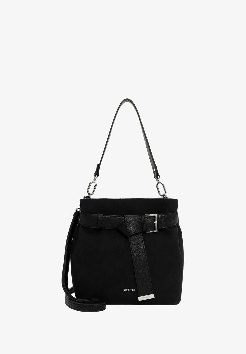 Czarna torebka wykonana z miękkiego materiału, z teksturowanym paskiem i srebrnymi elementami. Posiada charakterystyczny detal w postaci paska oraz regulowany pasek na ramię.