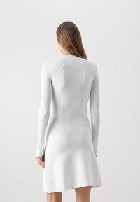 Max Mara Leisure PIREO - Strikket kjole - bianco