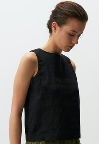 Jimmy Key ROUND NECK SLEEVELESS - Camicetta - black