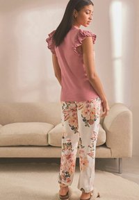 Next Pidžaamakomplekt - pink floral