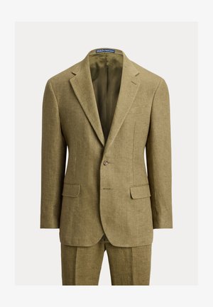 Miesten oliivinvihreä pellavableiseri lovikauluksilla, yksinapillisella kiinnityksellä, läppätaskuilla ja siihen sopivat housut, esillä yksinkertaisella taustalla.