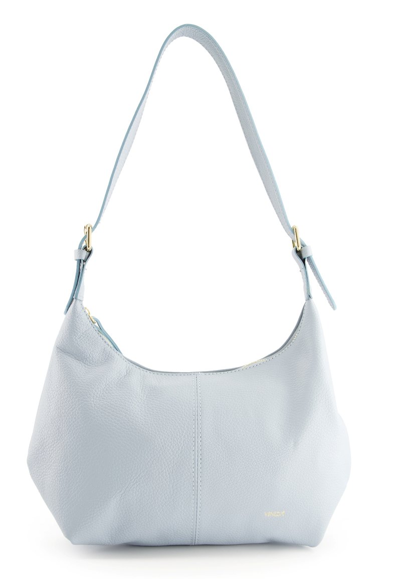 Lys blå læder hobo taske med en rund form, en tekstureret overflade og en lang justerbar rem; har guldfarvet hardware og en lynlås lukning.