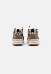 Mustang Sneaker low - braun