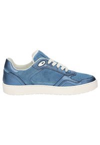 Blaue Leder-Sneaker mit weißen Schnürsenkeln, runder Zehenpartie und kontrastierenden Texturen. Verfügt über einen gepolsterten Schaftrand und eine Gummisohle mit Traktion.