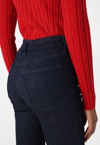 Good American ALWAYS FIT GOOD - Τζιν Bootcut - indigo