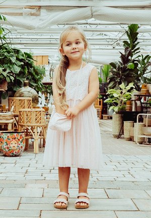 DANAMADE DFINIA - Cocktailkleid/festliches Kleid - rose