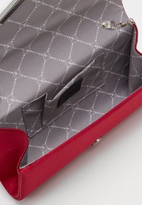 Tamaris AMALIA - Pochette - wine