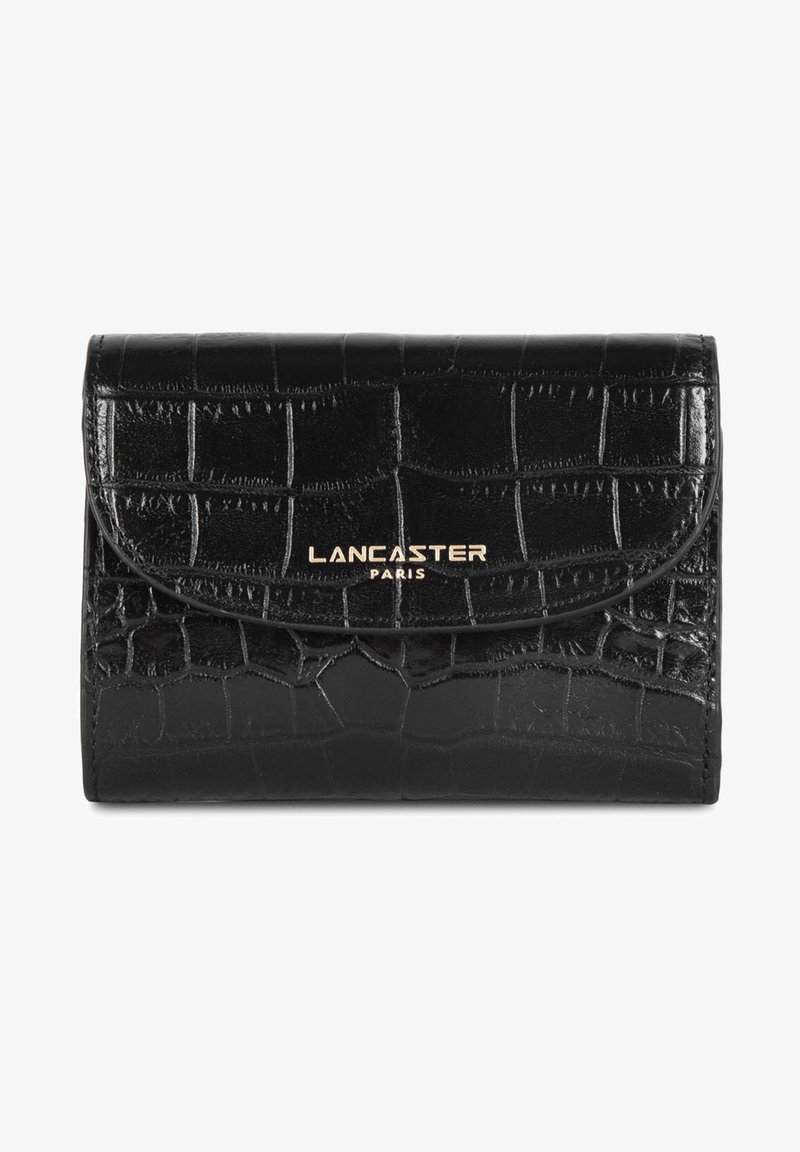 Portafoglio in pelle nera con texture a coccodrillo, design strutturato e logo "Lancaster Paris" in oro stampato sulla patta anteriore.