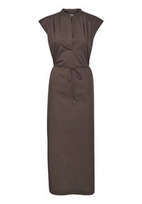 Ärmlös mörkbrun midiklänning med mandarinkrage, framficka och justerbart midjeband, uppvisad mot en vit bakgrund.