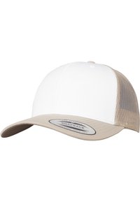 Valge snapback müts, millel on beež võrkmaterjal tagaküljel. Omab lamedat ääre ja esiküljel bränditud plaastrit. Vastupidav kangas ja struktureeritud disain.