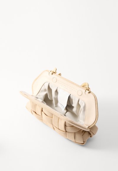 THEMOIRè BIOS WEAVED STRAW - Handtasche - shell