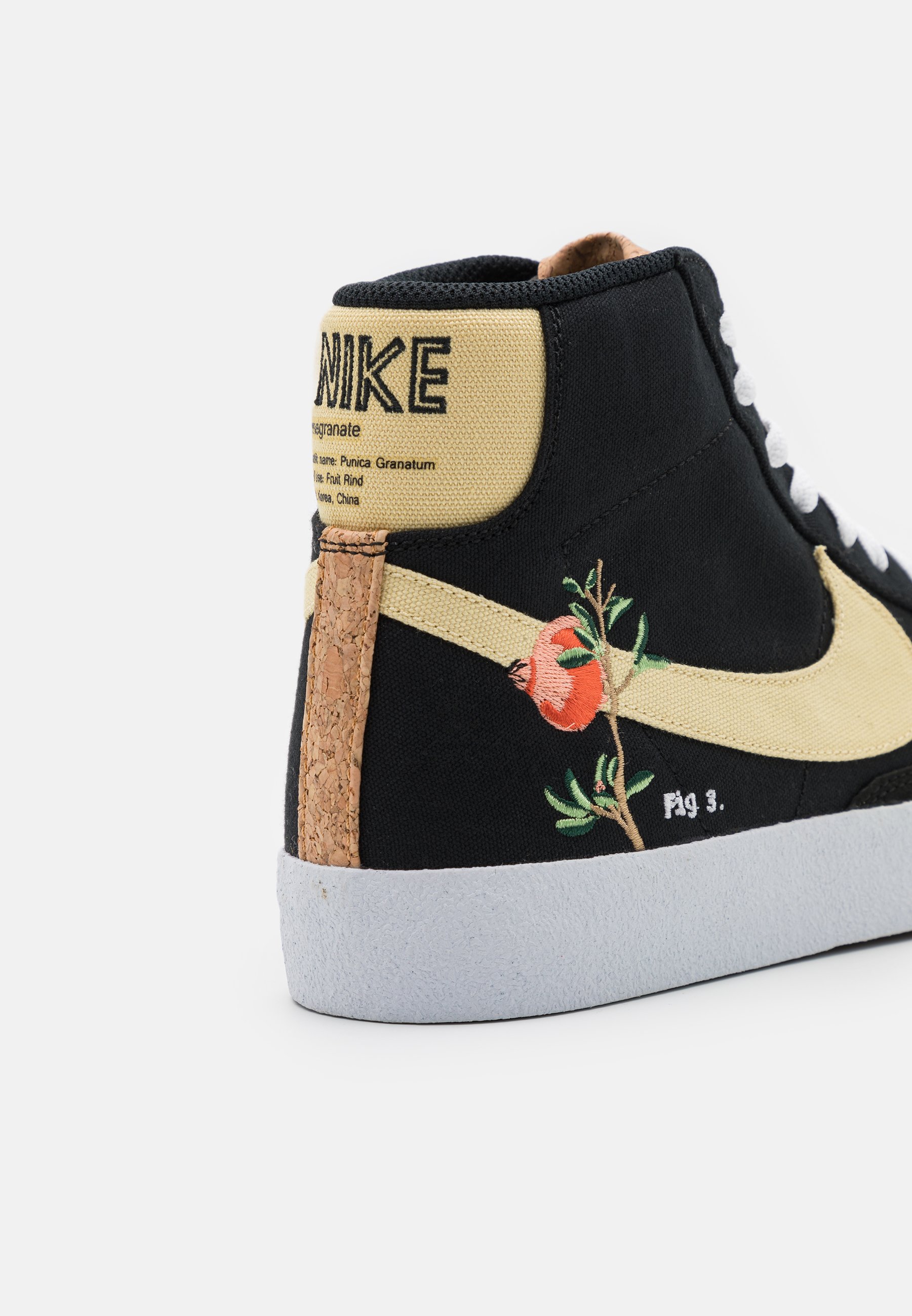 nike blazer mid 77 solar flare