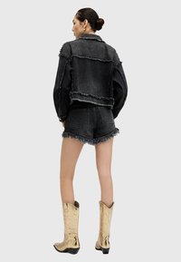 AllSaints HAILEY - Shorts vaqueros - washed black