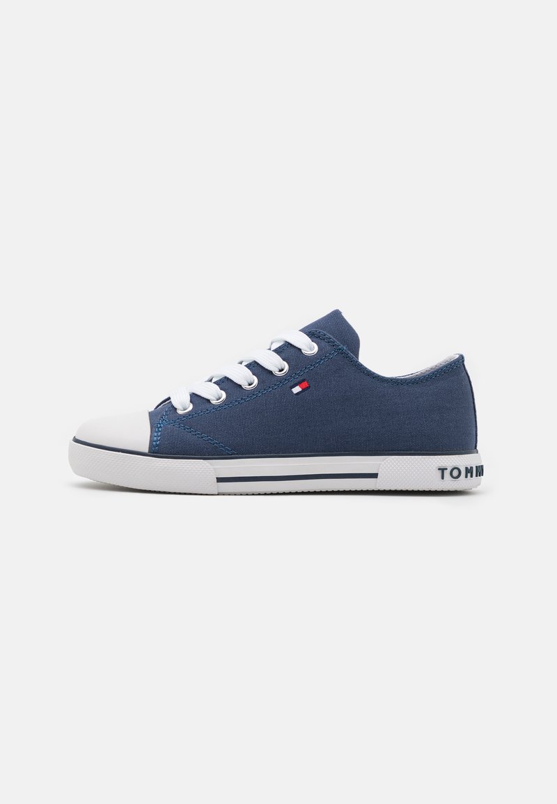 basket tommy hilfiger bleu marine