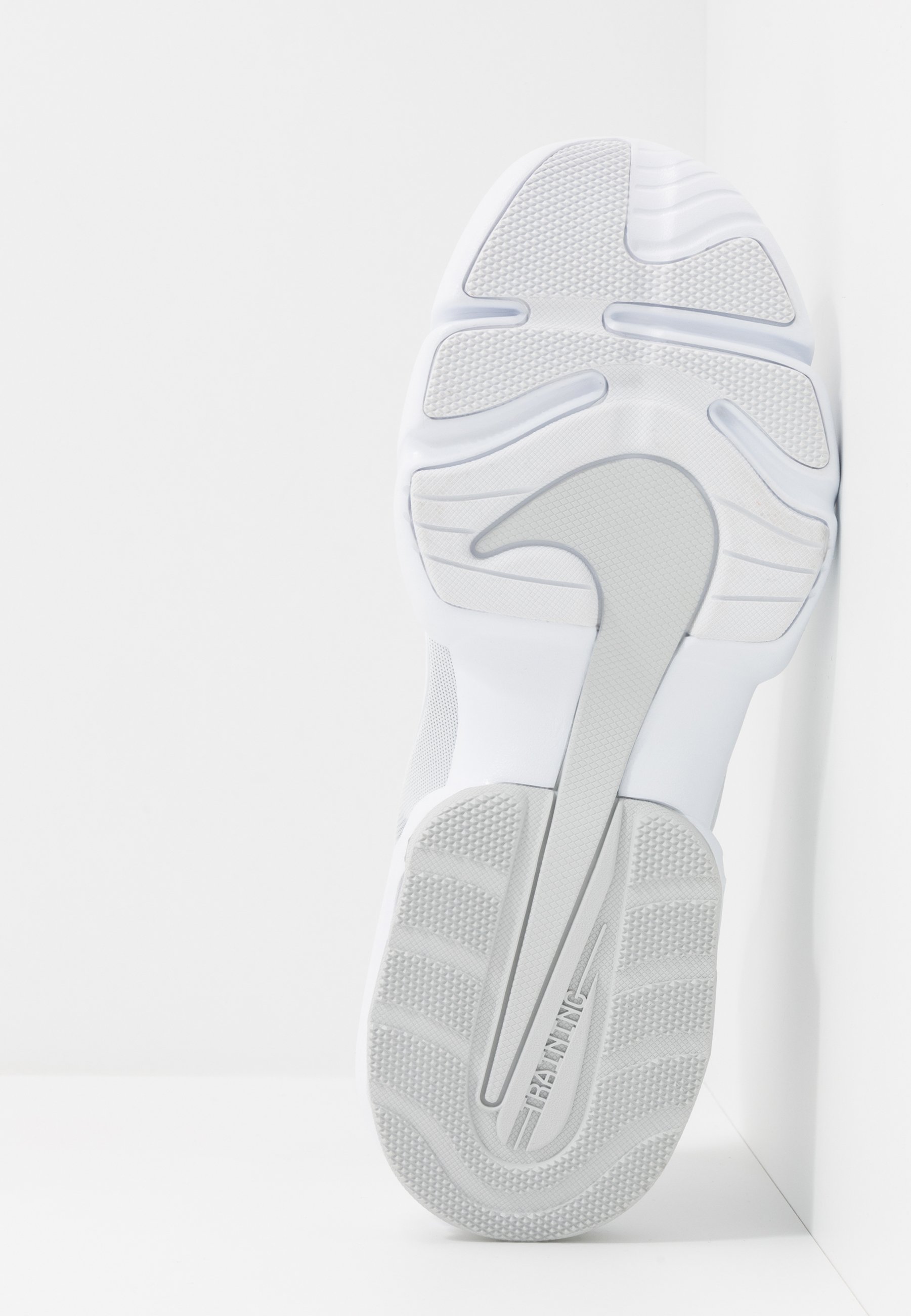Nike Performance AIR MAX ALPHA SAVAGE - Trainingsschoen - pure  platinum/white/Grijs - Zalando.nl