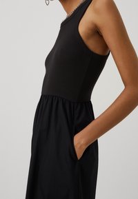 GAP Freizeitkleid - black