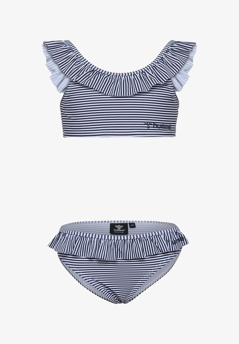 Gestreept bikini-set met een gerimpelde top met schouderfranjes en bijpassende gerimpelde bikini-broekjes, beide in marineblauw en wit.