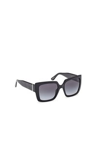 Gafas de sol de montura cuadrada con lentes de plástico negro, que presentan un tinte degradado. Las varillas tienen un patrón en relieve y un acento plateado.