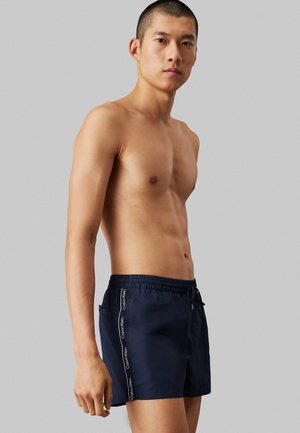 LOGO TAPE - Shorts da mare - dark sapphire