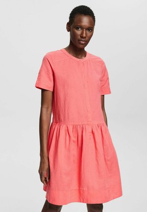 F LI CO - Day dress - coral red