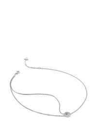Collana in argento con pendente ovale, caratterizzata da un design testurizzato. Due catene con chiusura regolabile per variazione di lunghezza.
