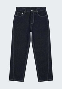 Jeans blu scuro a gamba dritta con cuciture a contrasto bianche, chiusura con bottone e zip e design a cinque tasche.