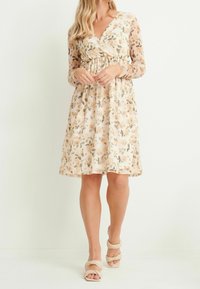 NA-KD Vardagsklänning - beige