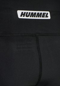 Hummel TOLA  - Träningsshorts - black