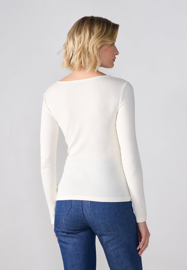 Long sleeved top - egret4