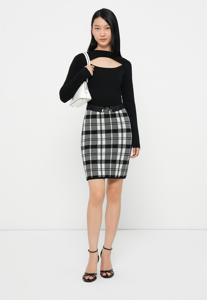 Guess Gebreide jurk zwart