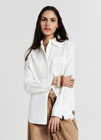 Calliope CON TASCHE - Camicia - bianco lana