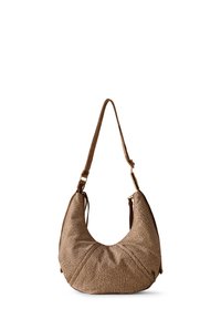 Braune Handtasche mit einer Hobo-Form. Sie verfügt über einen einzelnen verstellbaren Riemen und ein gerafftes Design mit einem Reißverschlussverschluss an der Unterseite.