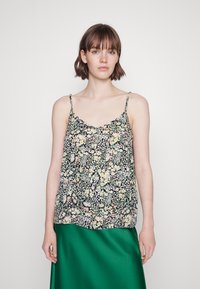 Camisola floral com alças finas, apresentando um fundo preto e um padrão de pequenas flores cor-de-rosa, amarelas e brancas. Tecido leve.