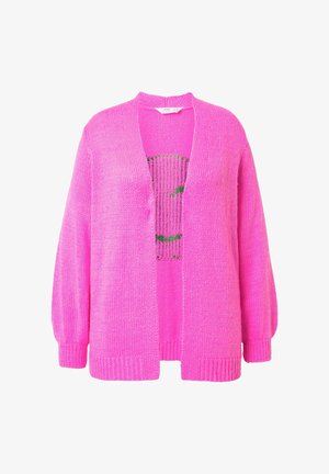 Roze gebreide cardigan met open voorkant, lange mouwen en geribbelde manchetten. Bevat een mesh gebied met een groen glimlachend gezicht ontwerp.