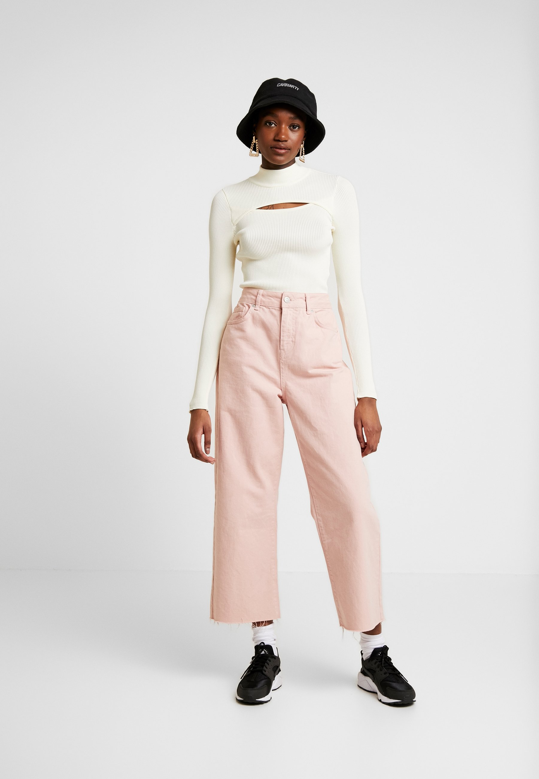 BDG Urban Outfitters CUTOUT FRONT Strikkegenser ecru BDG Urban Outfitters CUTOUT FRONT - Strikkegenser - ecru