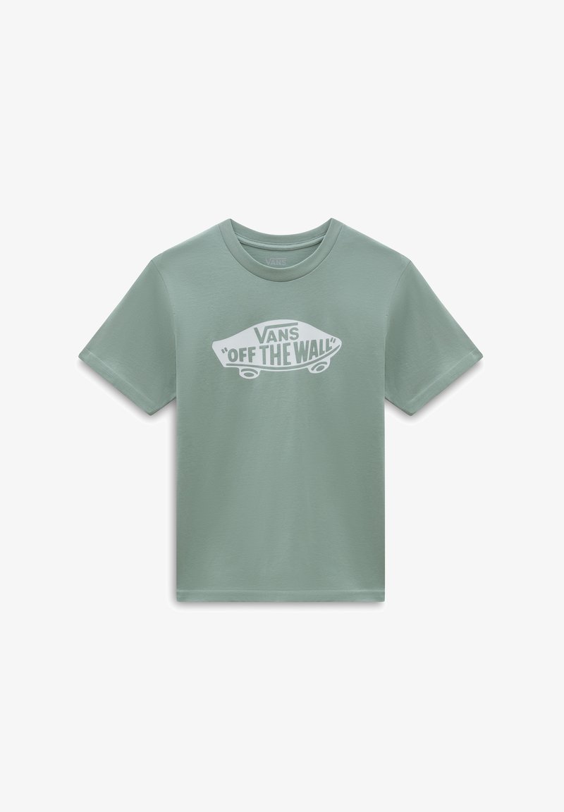 T-shirt vert clair à manches courtes avec le logo Vans "Off The Wall" blanc en forme de skateboard sur la poitrine.