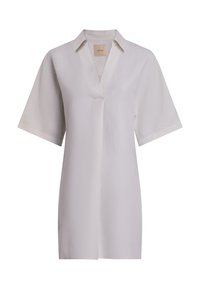 Korte mouwen, lichtbeige blouse met een notch-kraag, met een ontspannen pasvorm en een soepele textuur in geweven stof.