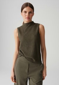 OPUS - SLIM FIT CRINKLE - Top - olive leaf Thumbnail Image 1