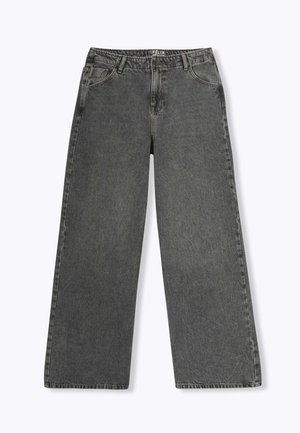 Jean en denim gris à jambe large avec une texture délavée, un design à cinq poches et une taille standard avec passants de ceinture. Style décontracté sans décoration.