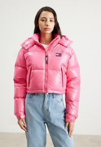 Tommy Jeans ALASKA PUFFER - Jachetă cu puf - pink alert