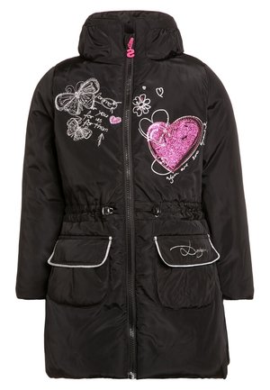 Schwarzer langer Wintermantel mit pink-glitzerndem Herz, weißen Schmetterlingsskizzen, zwei Vordertaschen und einer Kapuze mit vorderem Reißverschluss.