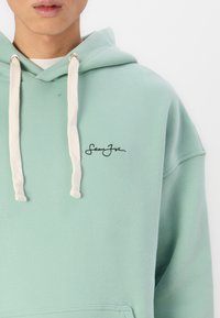 Sean John SCRIPT LOGO PEACHED CITY HOODIE - Φούτερ με κουκούλα - light green