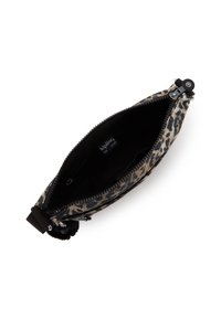 Saszetka zapinana na zamek w leopardo wzór. Wykonana z tkaniny o teksturalnym wykończeniu. Posiada czarne wnętrze i pompon jako akcent z boku.