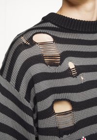 GCDS Sweter